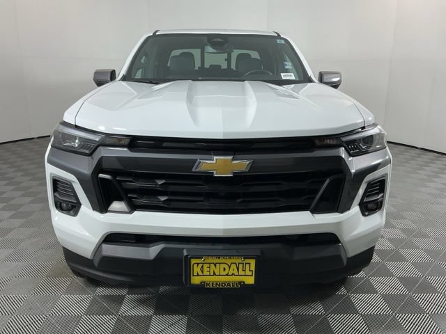 Used 2024 Chevrolet Colorado LT w/ LT Convenience Package III AWD/4WD image 2
