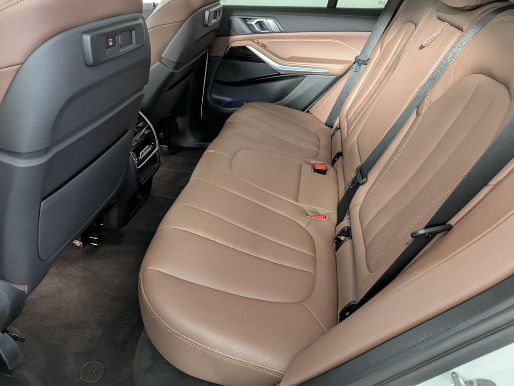 Used 2021 BMW X5 xDrive40i w/ Premium Package 2 image 49