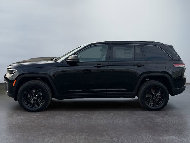 New 2026 Jeep Grand Cherokee Altitude AWD/4WD image 2