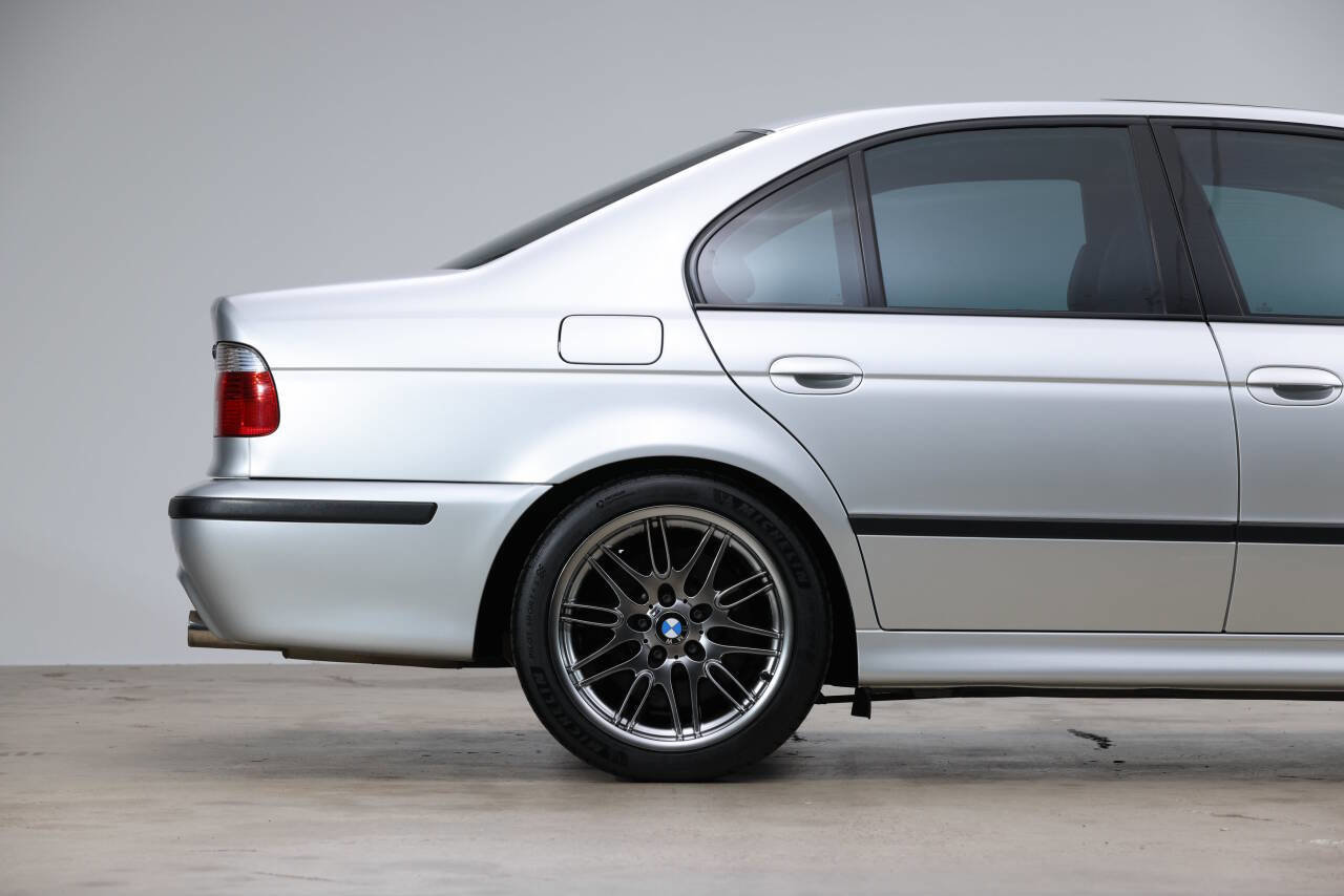 Used 2003 BMW M5 image 27