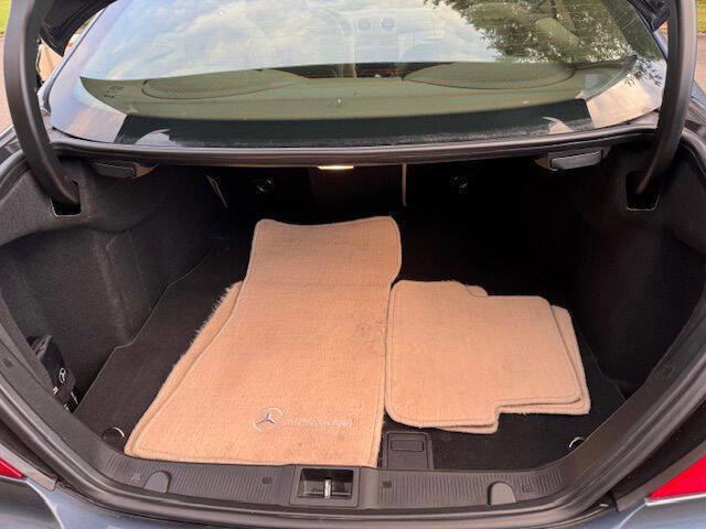 Used 2005 Mercedes-Benz CLK 320 Coupe image 24