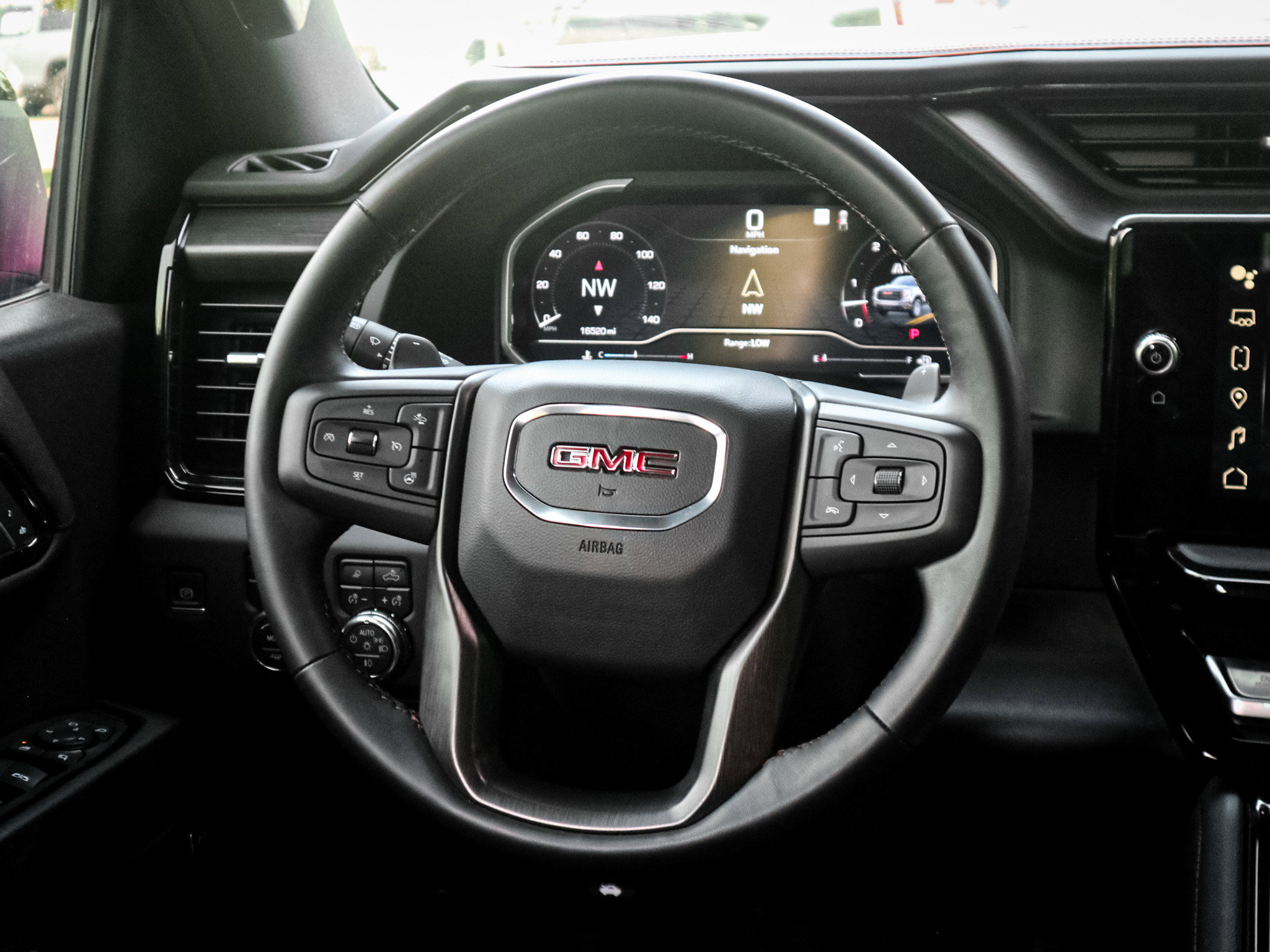 Used 2023 GMC Sierra 1500 AT4 w/ Technology Package AWD/4WD image 6