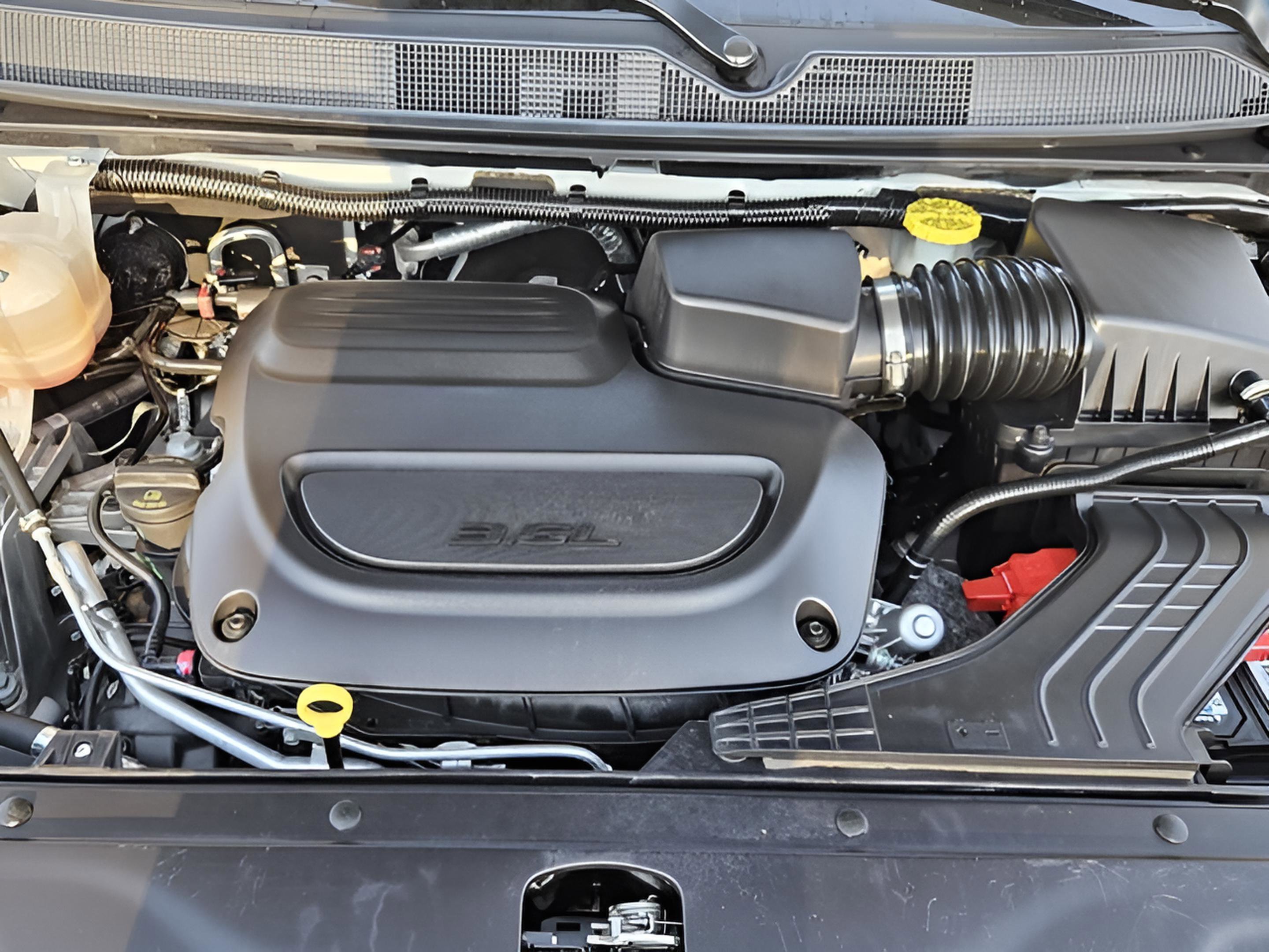 Used 2023 Chrysler Pacifica Touring-L image 26