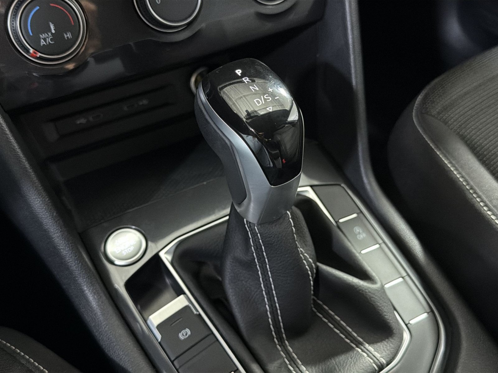 Used 2023 Volkswagen Tiguan S FWD image 23