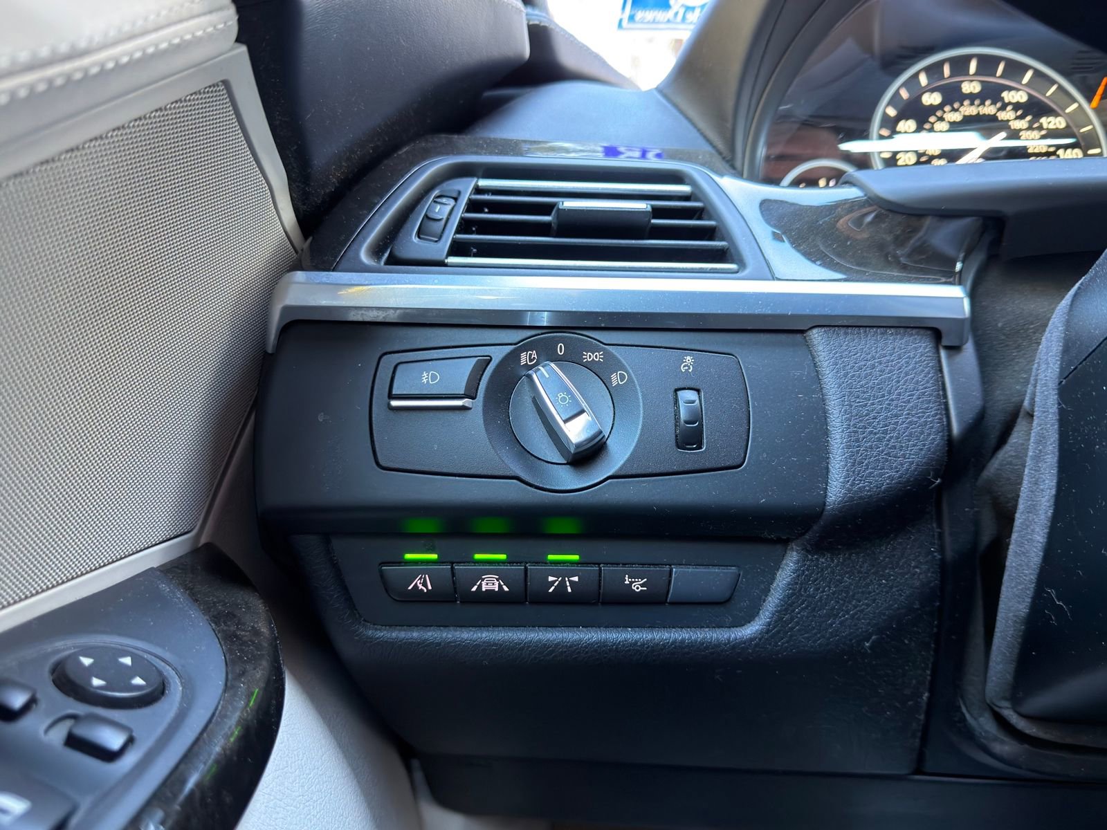 Used 2014 BMW 650i Convertible image 17