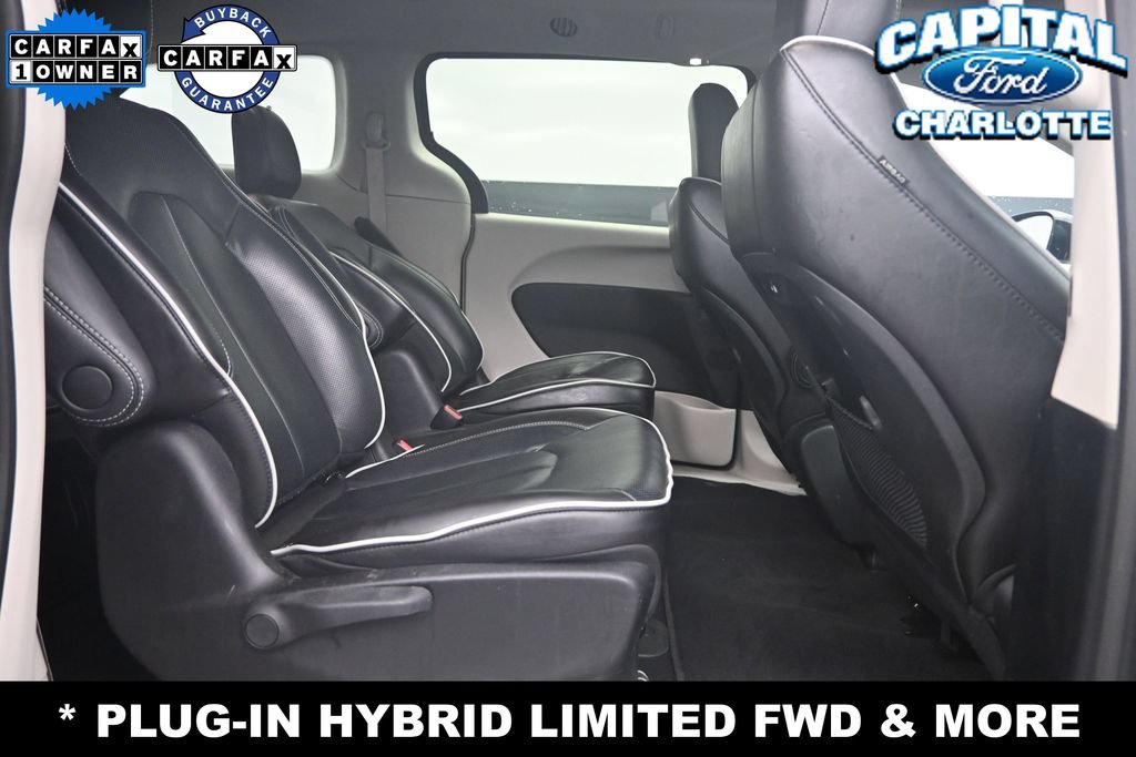 Used 2023 Chrysler Pacifica Limited FWD image 13