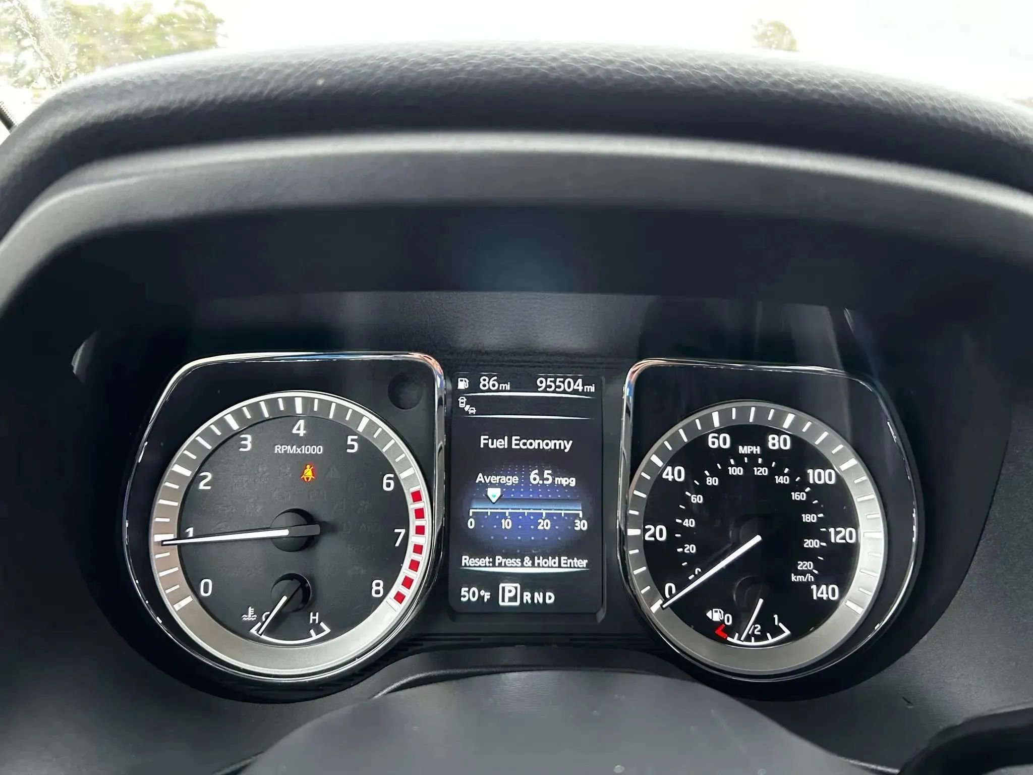 Used 2017 Nissan Titan SL image 21