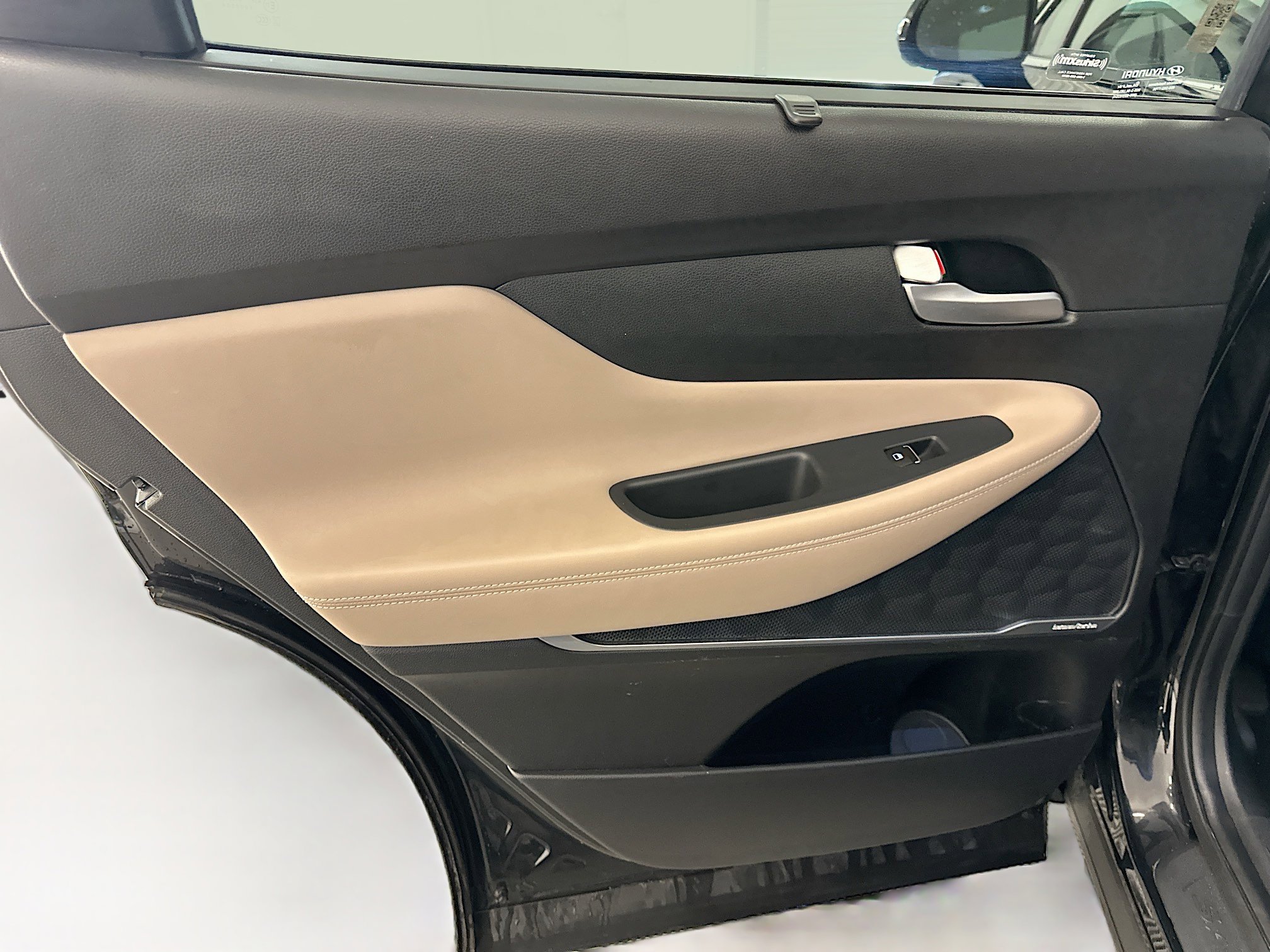 Used 2023 Hyundai Santa Fe SEL w/ Premium Package image 28