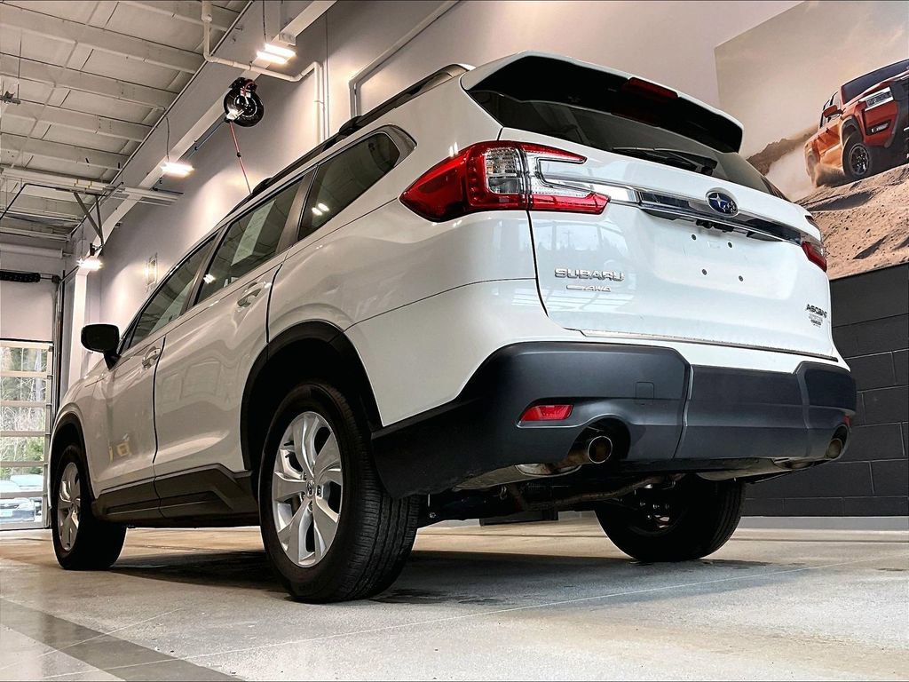 Used 2023 Subaru Ascent 8-Passenger AWD/4WD image 5