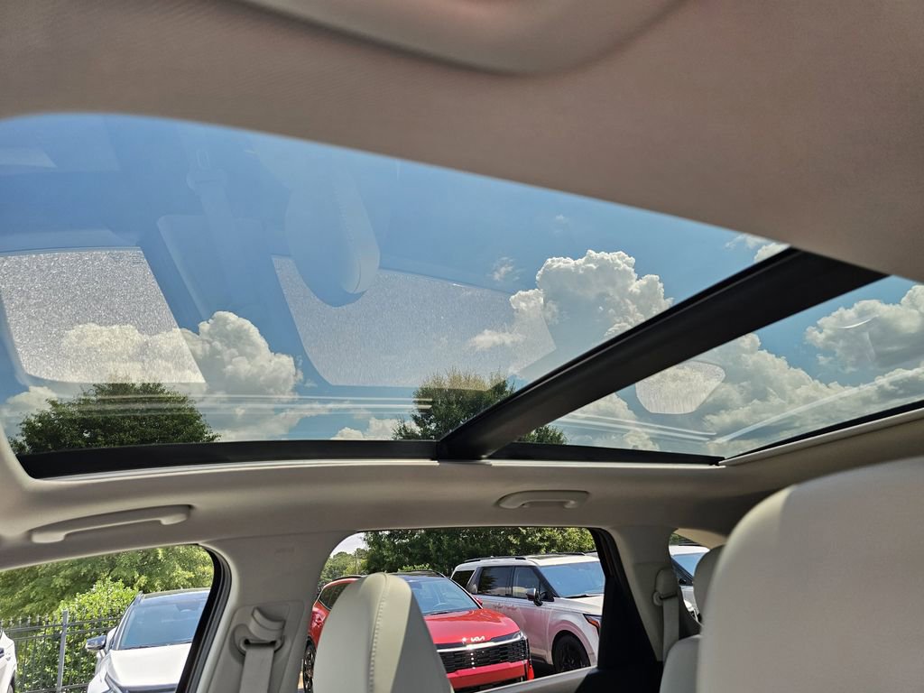 Used 2025 Kia Sorento S w/ Panoramic Sunroof Package image 19