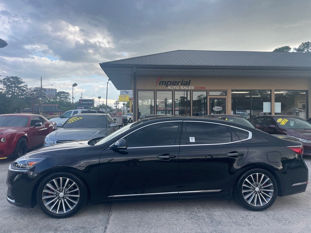 Used 2017 Kia Cadenza Technology FWD image 2