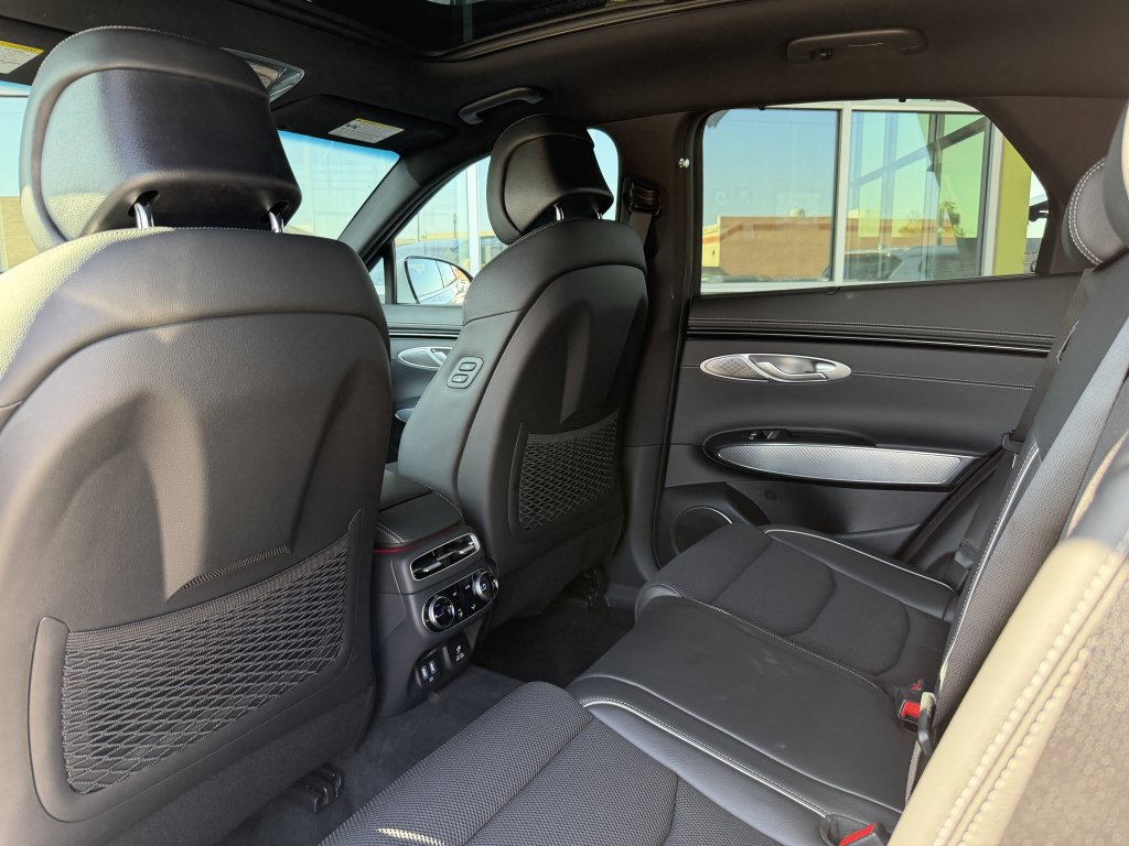 Used 2025 Genesis GV70 2.5T w/ Sport Prestige Package image 35