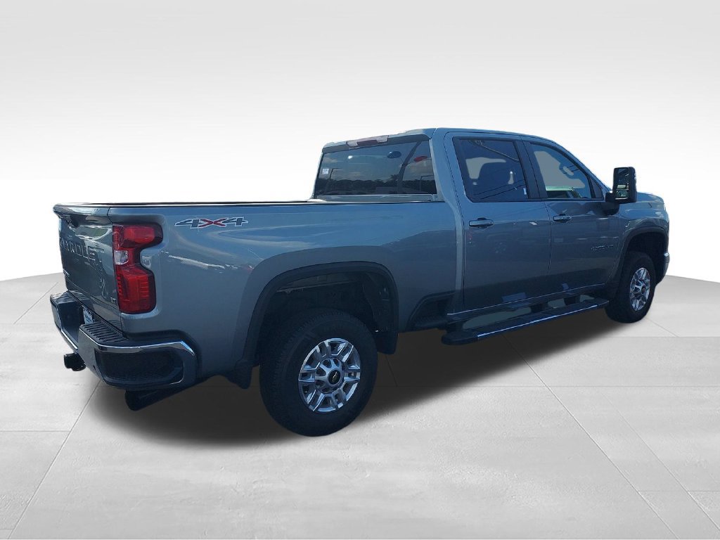 Used 2025 Chevrolet Silverado 2500 LT w/ Convenience Package AWD/4WD image 5