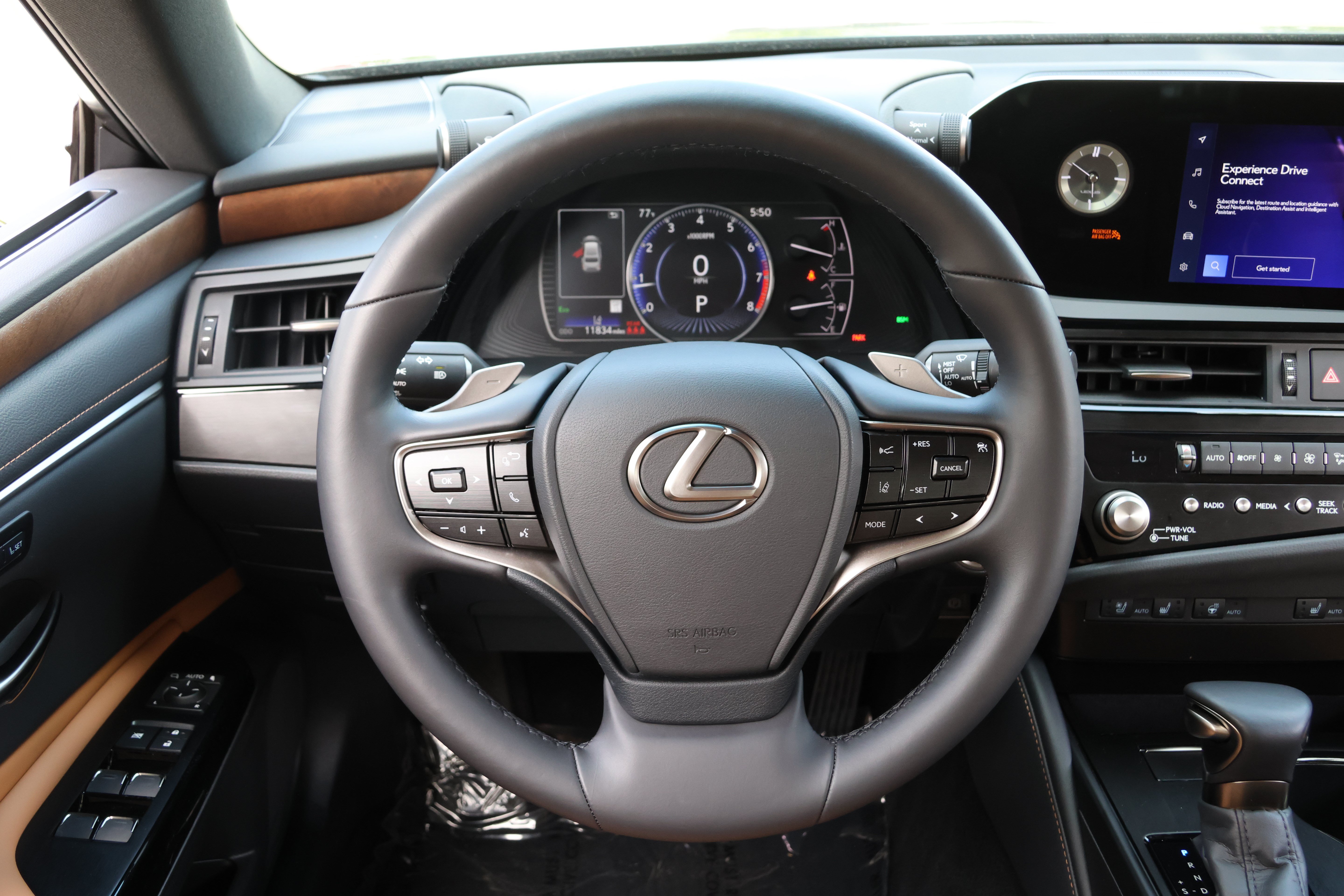 Certified 2025 Lexus ES 350 w/ Premium Package FWD image 16