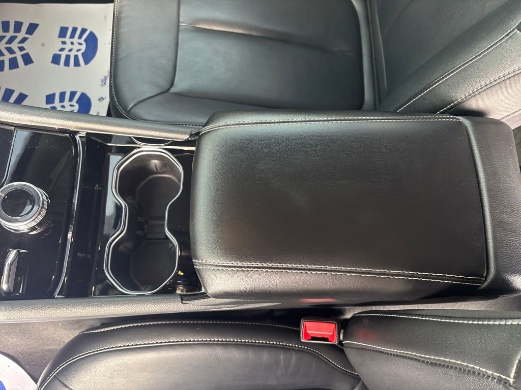 Certified 2023 Jeep Grand Cherokee Limited w/ Black Appearance Package image 26