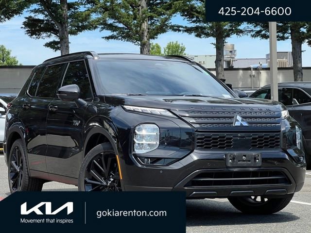 Used 2025 Mitsubishi Outlander SEL Black Edition