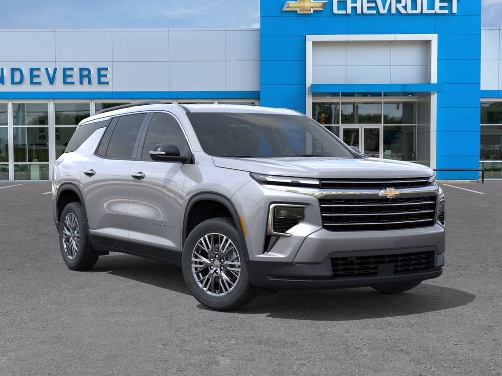 New 2026 Chevrolet Traverse LT w/ Driver Confidence Package AWD/4WD image 9