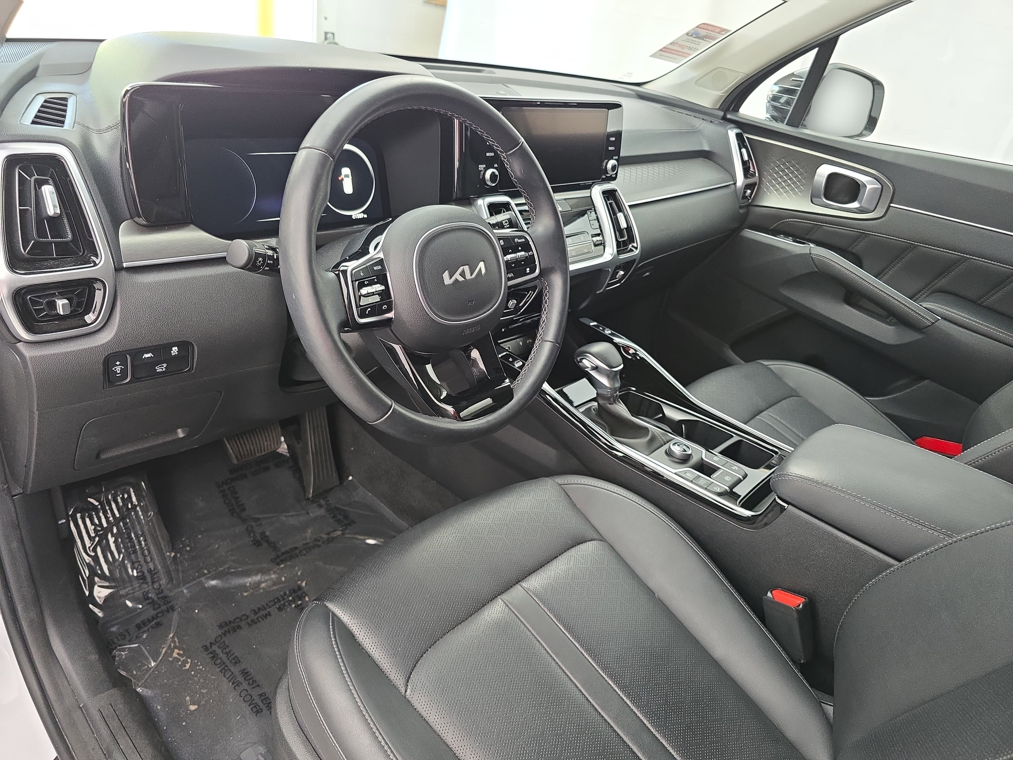 Used 2023 Kia Sorento SX image 17