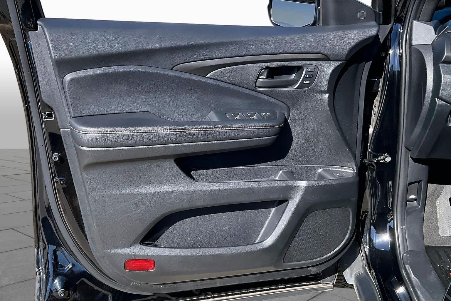 Used 2024 Honda Passport TrailSport image 21