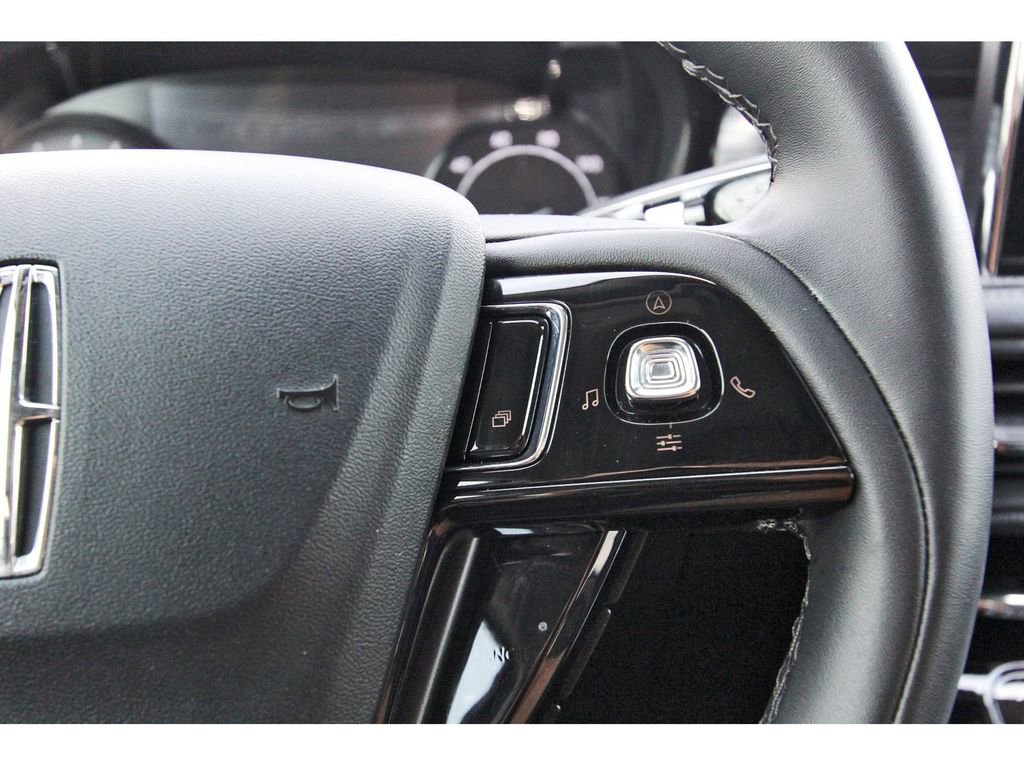 Used 2022 Lincoln Corsair FWD image 16