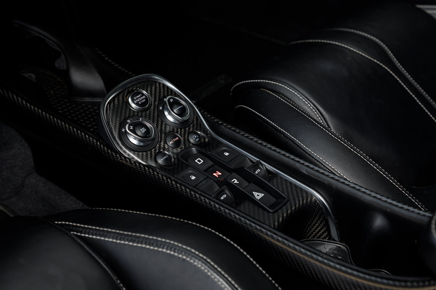 Used 2018 McLaren 570S RWD image 41