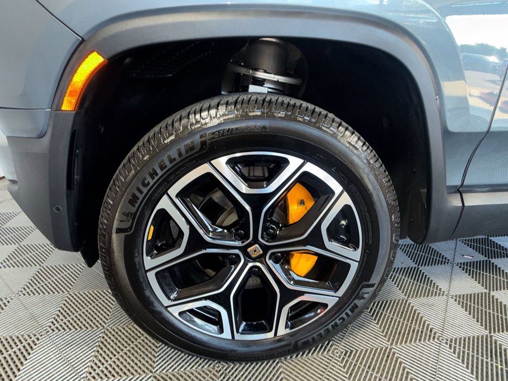Used 2022 Rivian R1T Adventure AWD/4WD image 12