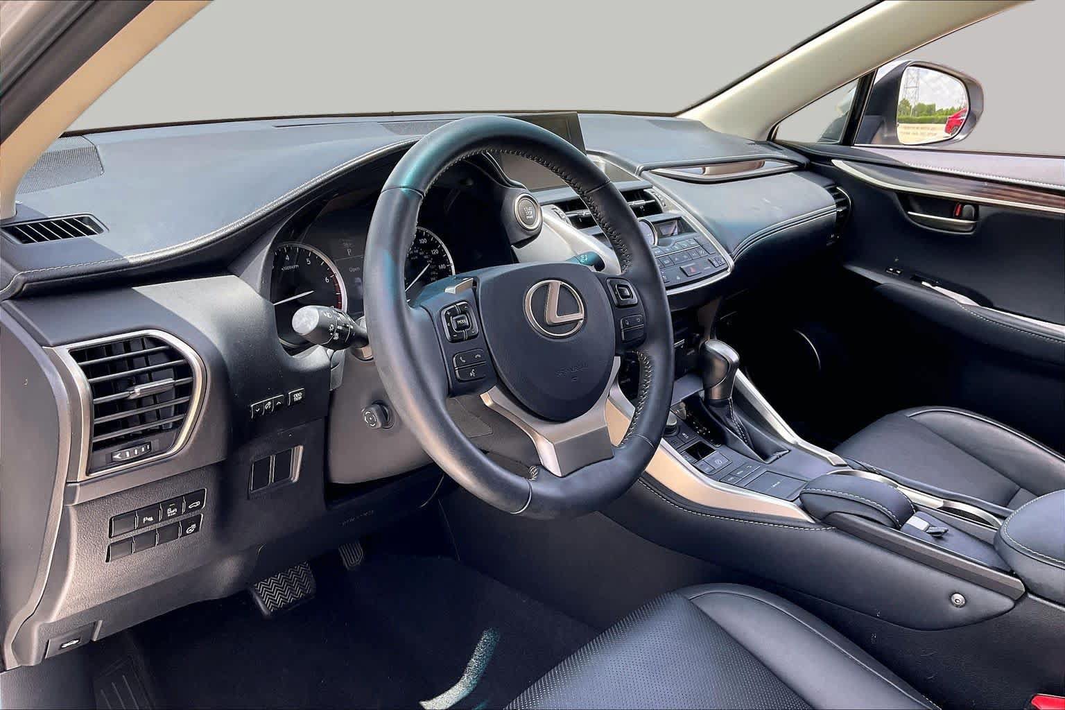 Used 2015 Lexus NX 200t FWD w/ Luxury Package image 15