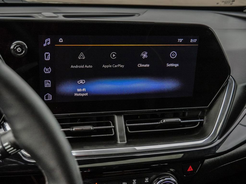 Used 2025 Chevrolet Trax ACTIV w/ Sunroof Package image 32