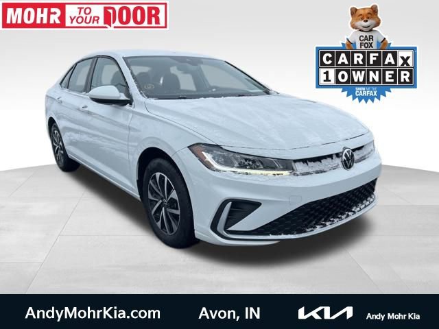 Used 2025 Volkswagen Jetta S image 1