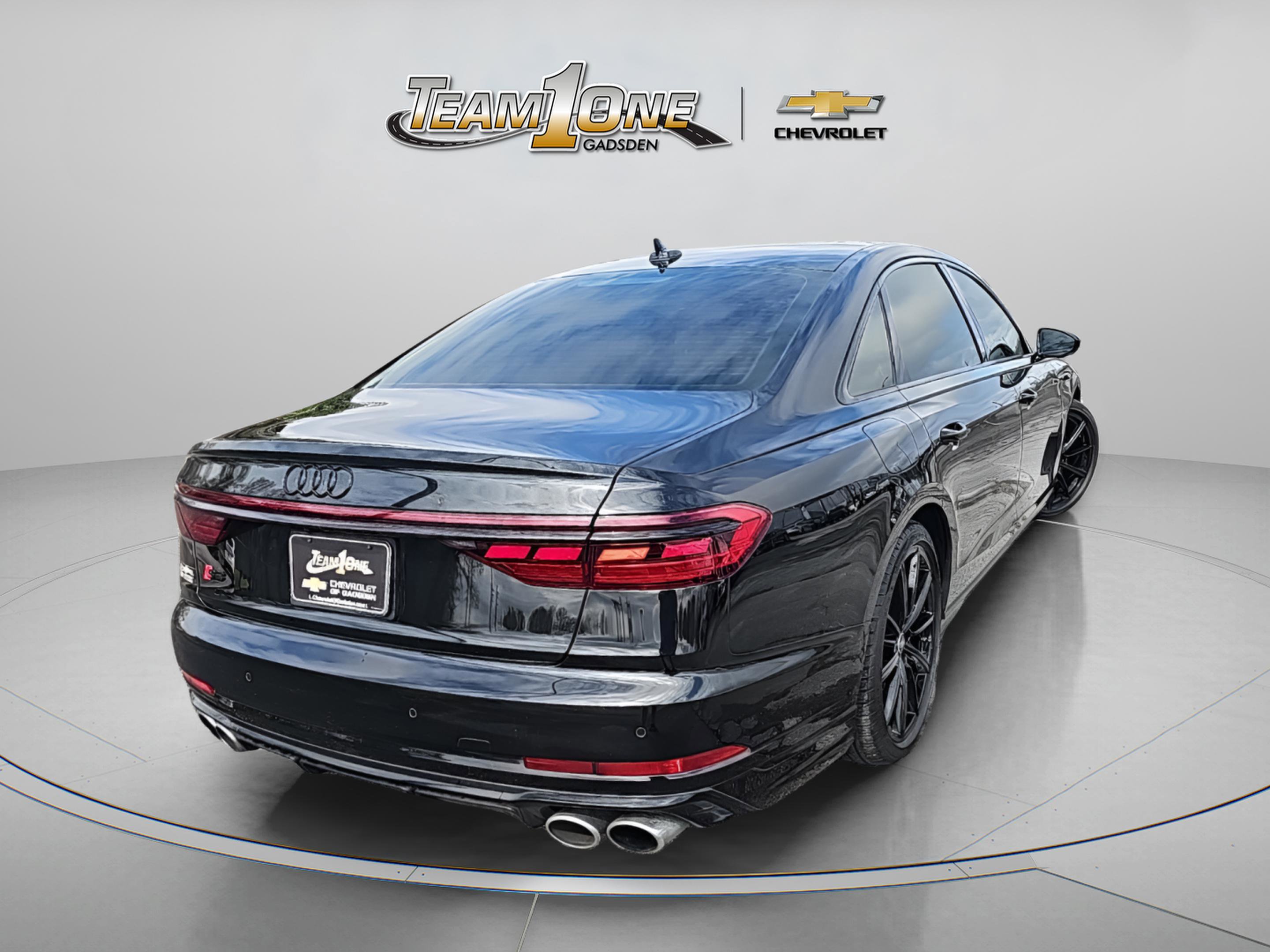 Used 2024 Audi S8 w/ S8 Comfort Plus Package AWD/4WD image 8