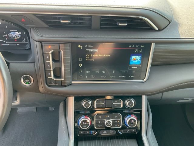 Used 2022 GMC Yukon Denali w/ Denali Premium Package AWD/4WD image 14