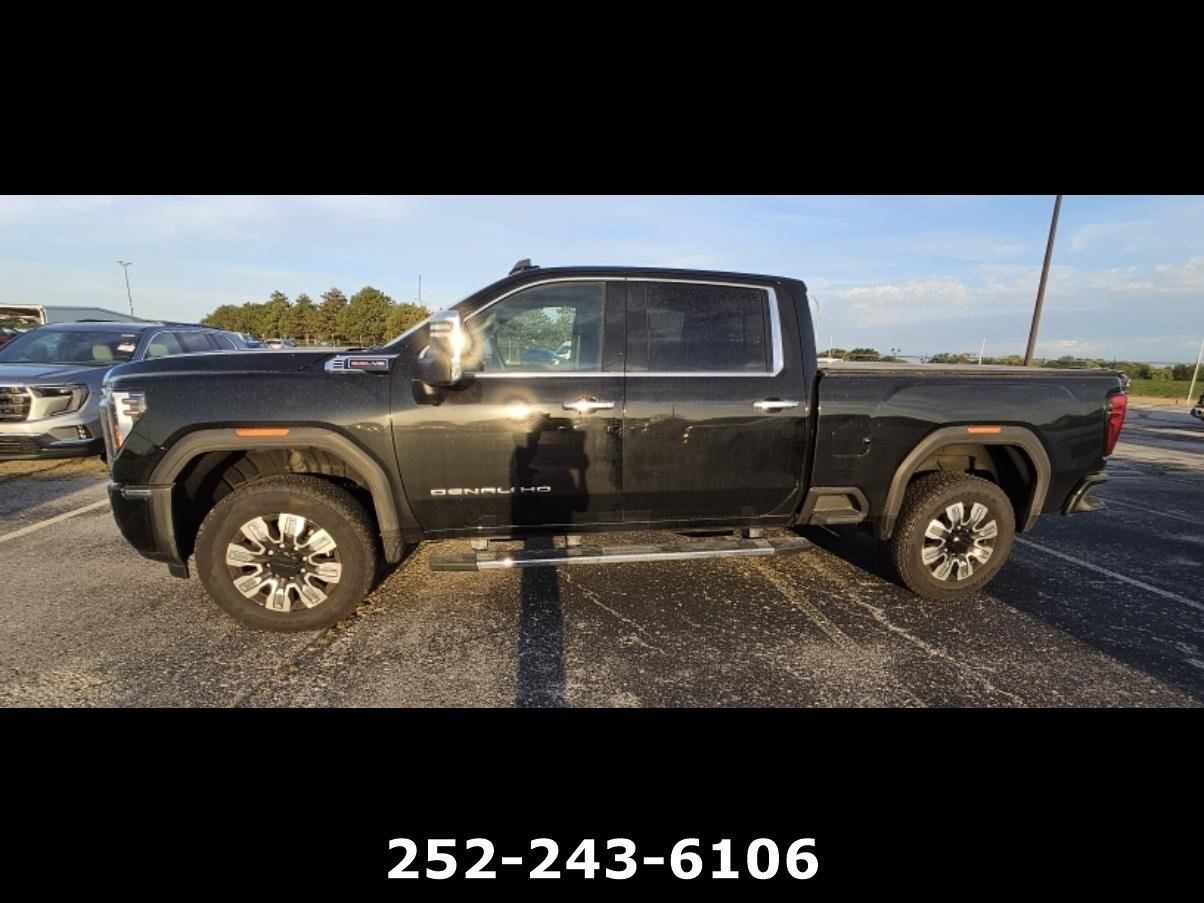 Used 2026 GMC Sierra 2500 Denali AWD/4WD image 6