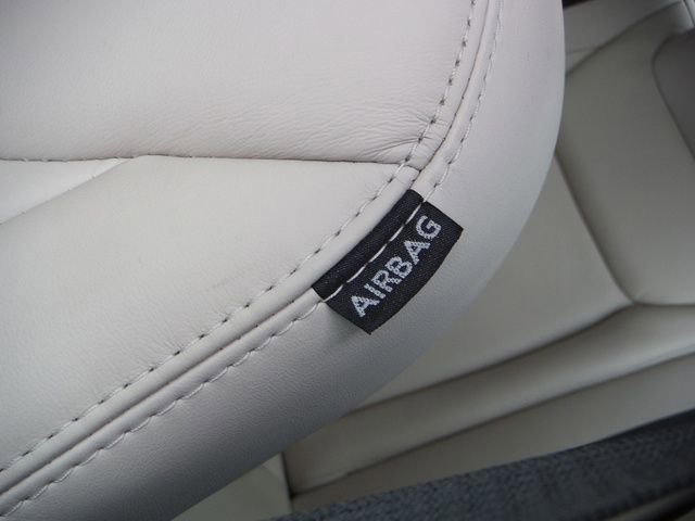 Certified 2018 Chrysler 300 Touring L image 18