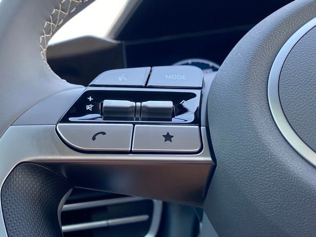 New 2025 Hyundai Elantra SEL image 19