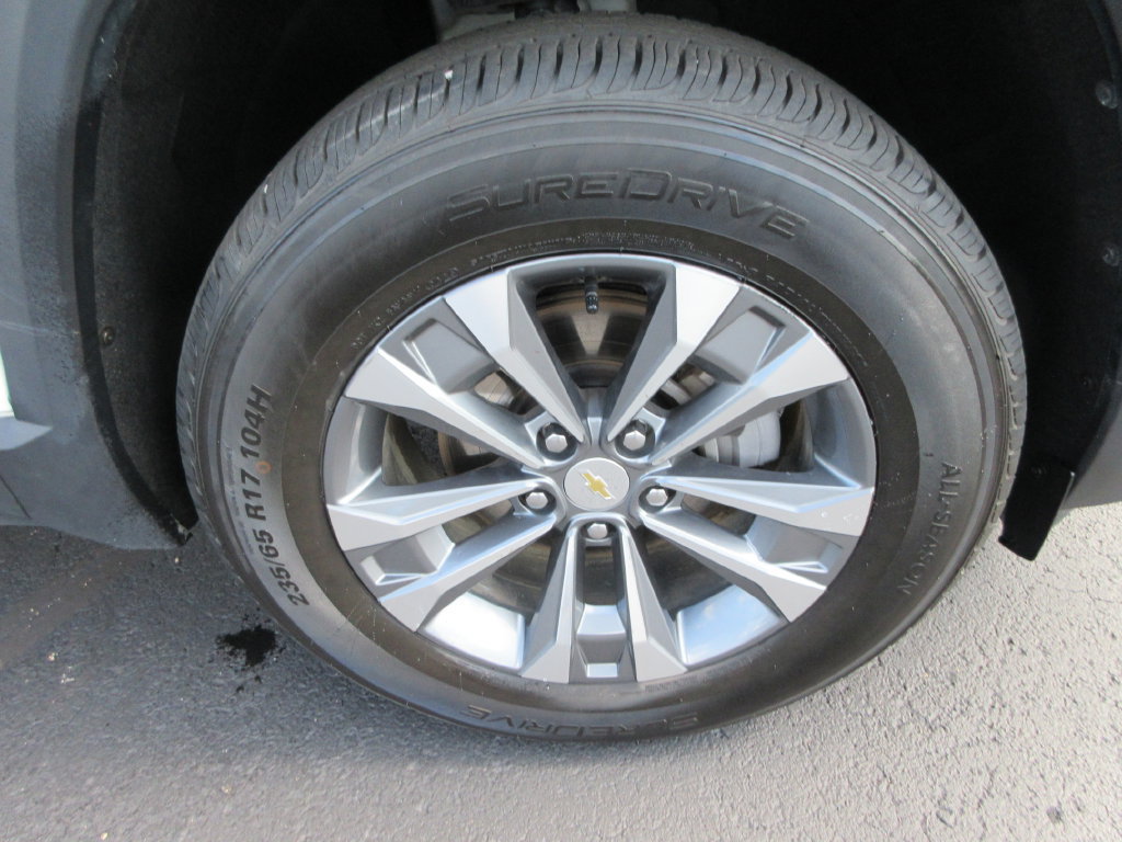 Certified 2025 Chevrolet Equinox LT w/ Convenience Package II FWD image 9