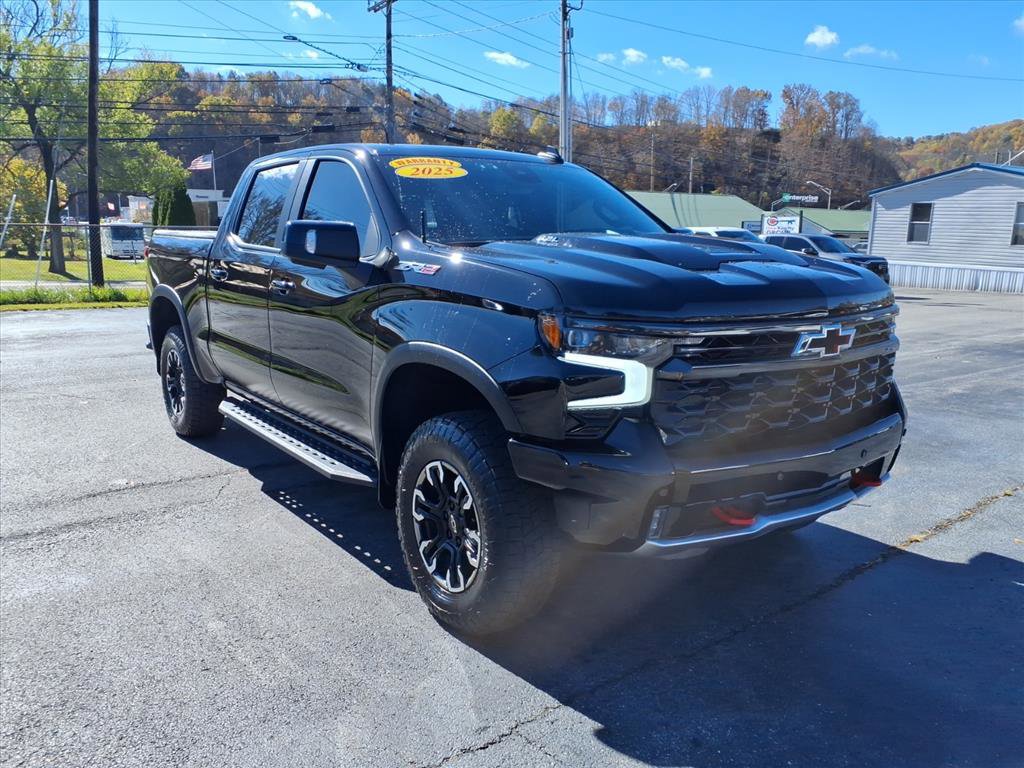Used 2025 Chevrolet Silverado 1500 ZR2 w/ Technology Package image 6