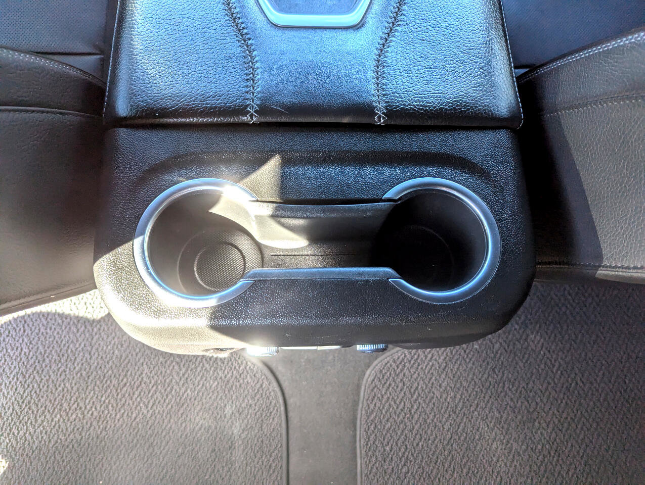 Used 2021 GMC Yukon XL Denali image 39