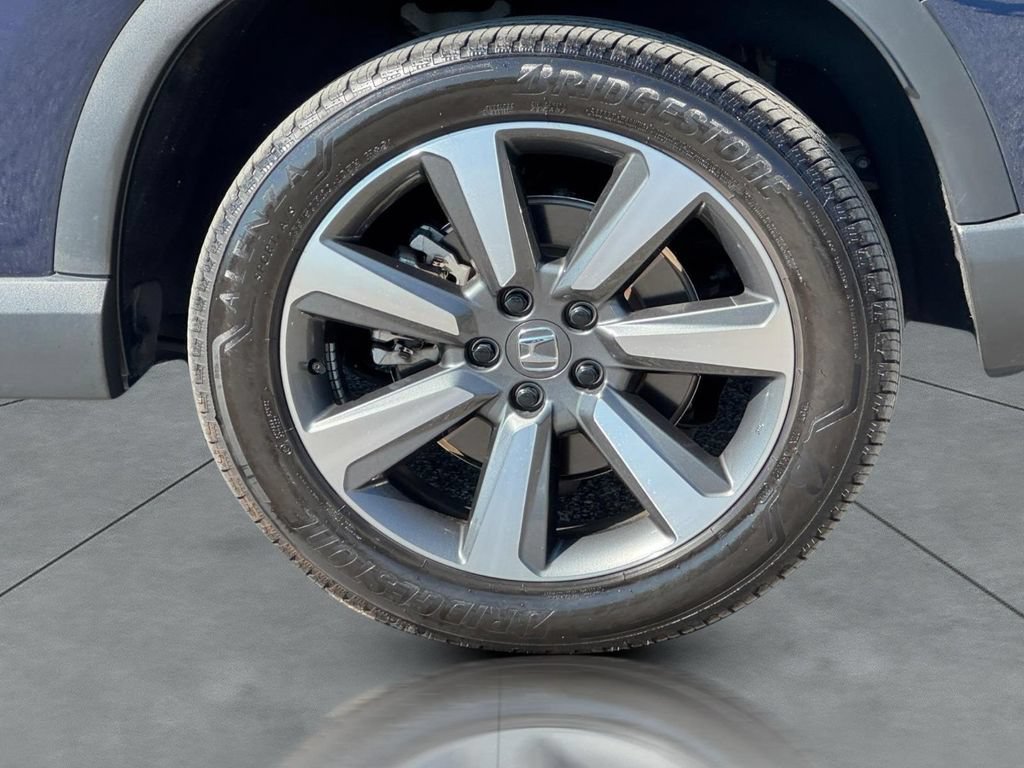 Used 2025 Honda Pilot Elite image 9
