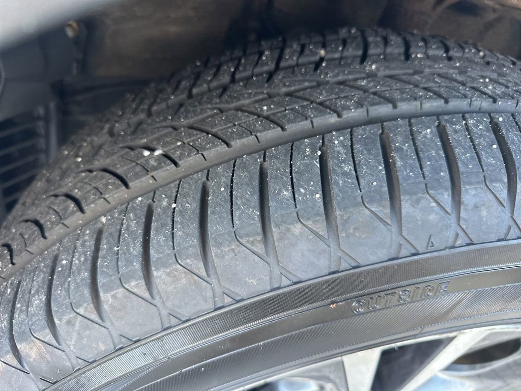 Used 2016 Toyota Highlander XLE image 30