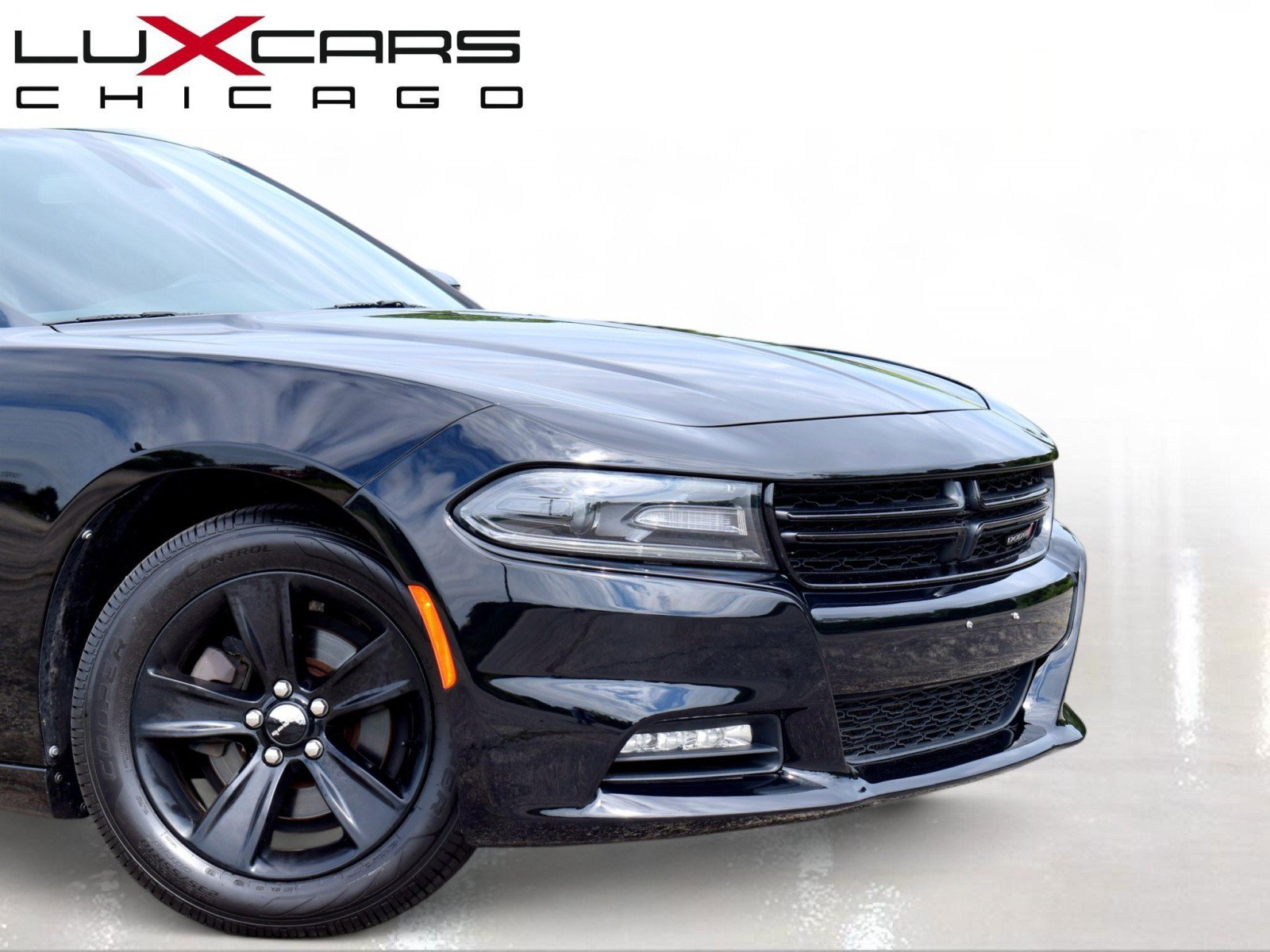 Used 2018 Dodge Charger SXT Plus RWD image 2