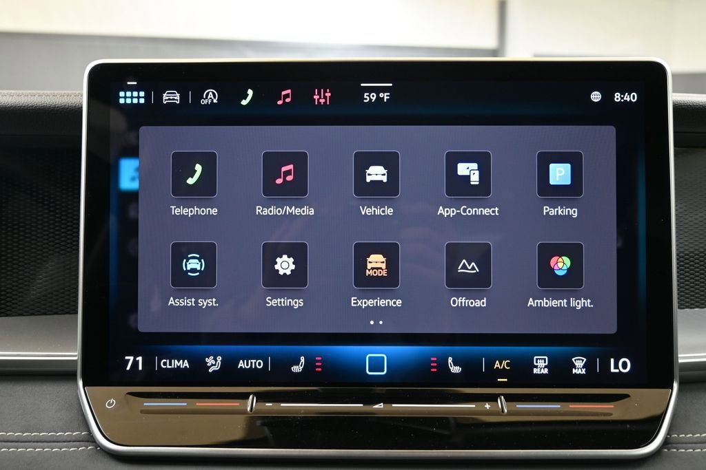 New 2026 Volkswagen Tiguan SE AWD/4WD image 32