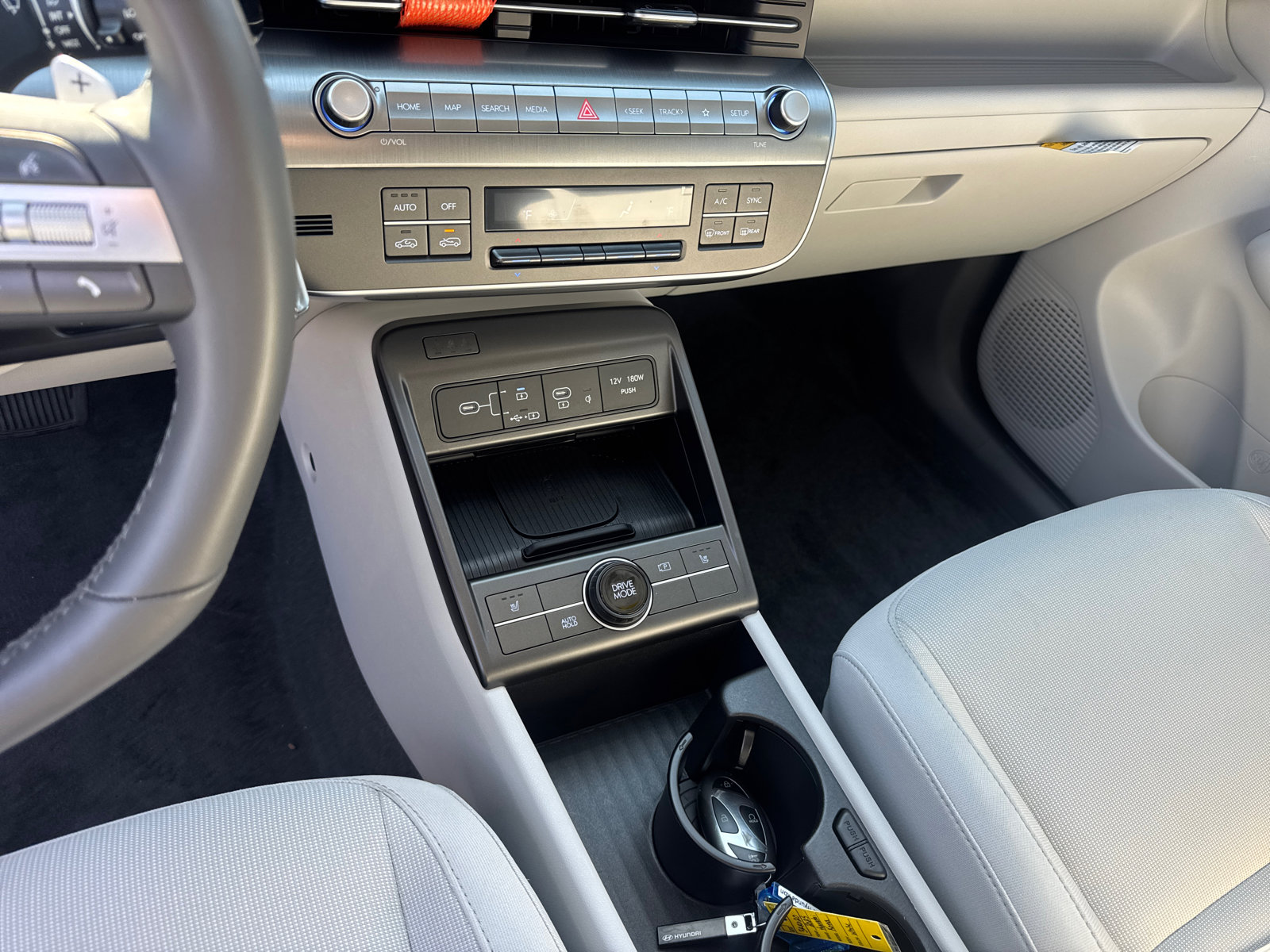 Certified 2025 Hyundai Kona SEL image 30