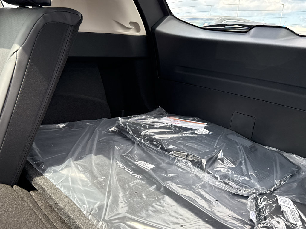 New 2026 Nissan Rogue Dark Armor AWD/4WD image 35