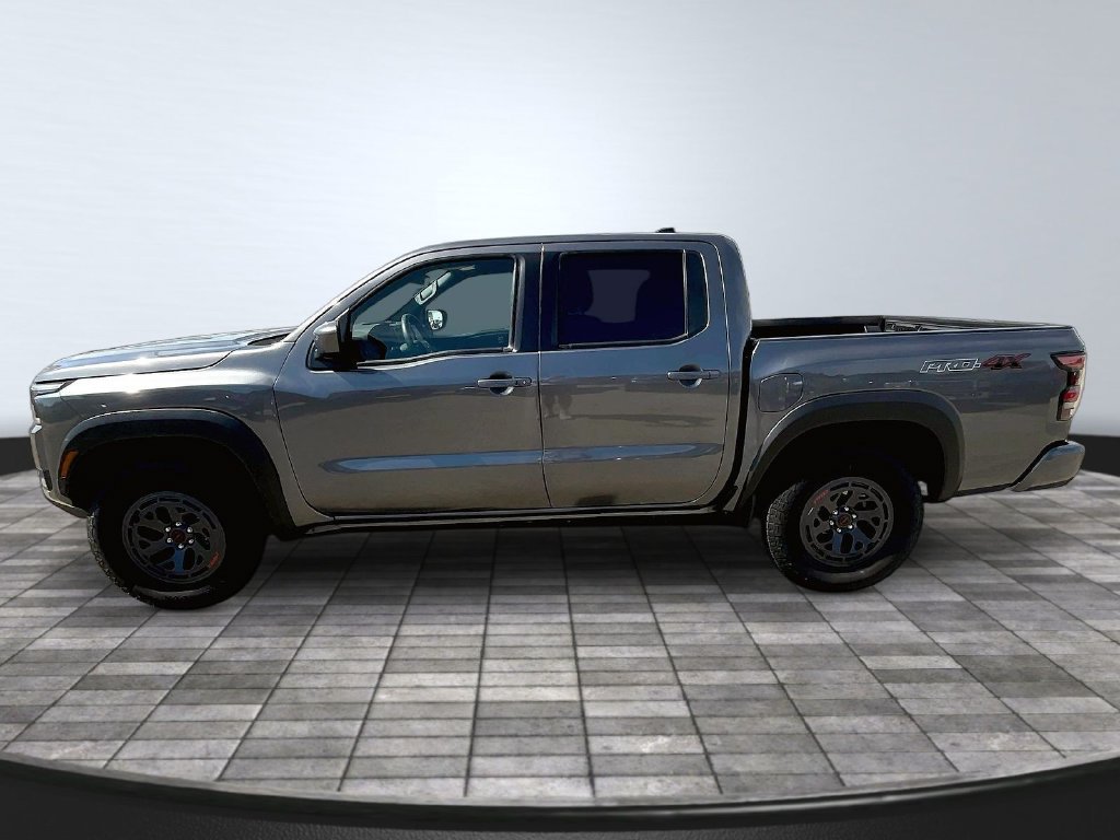 Used 2026 Nissan Frontier PRO-4X AWD/4WD image 4