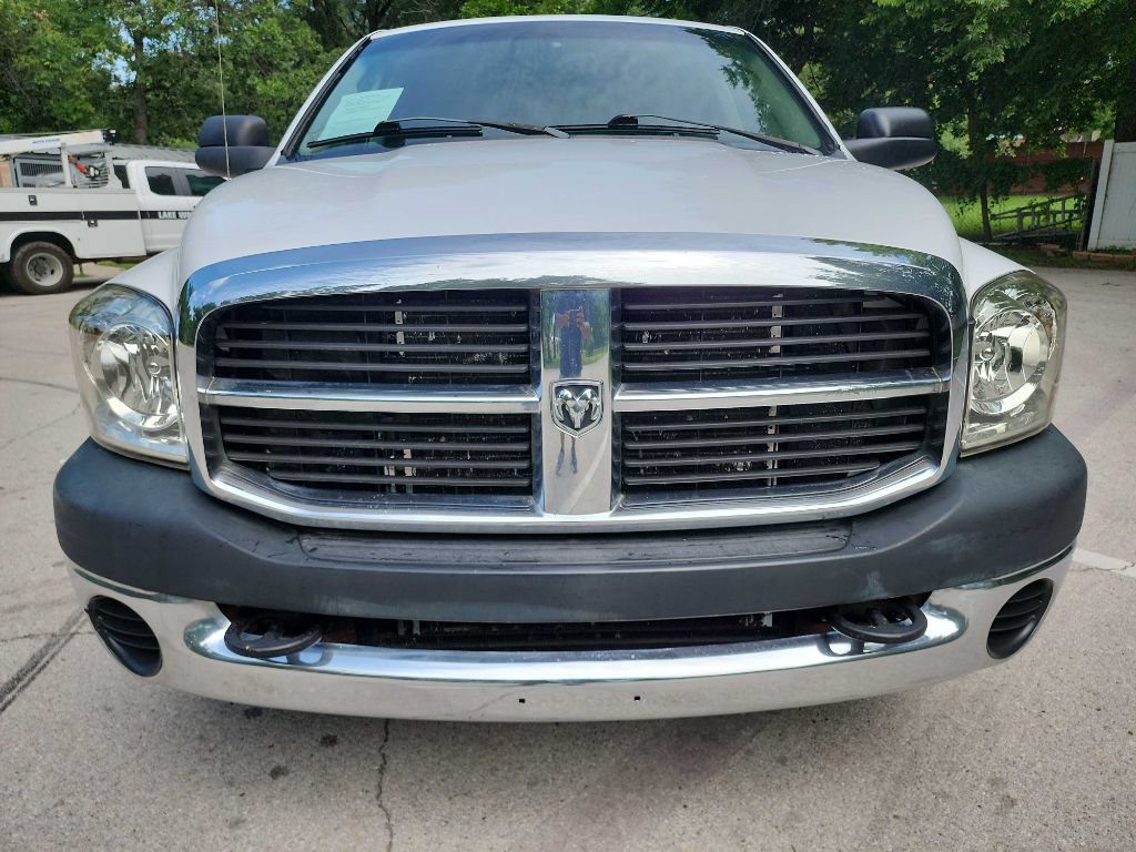 Used 2008 Dodge Ram 2500 Truck ST RWD image 2