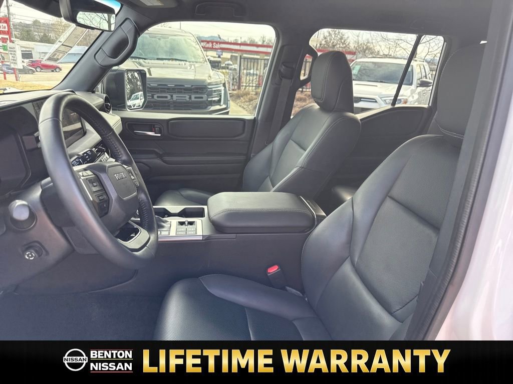 Used 2024 Toyota Land Cruiser image 12