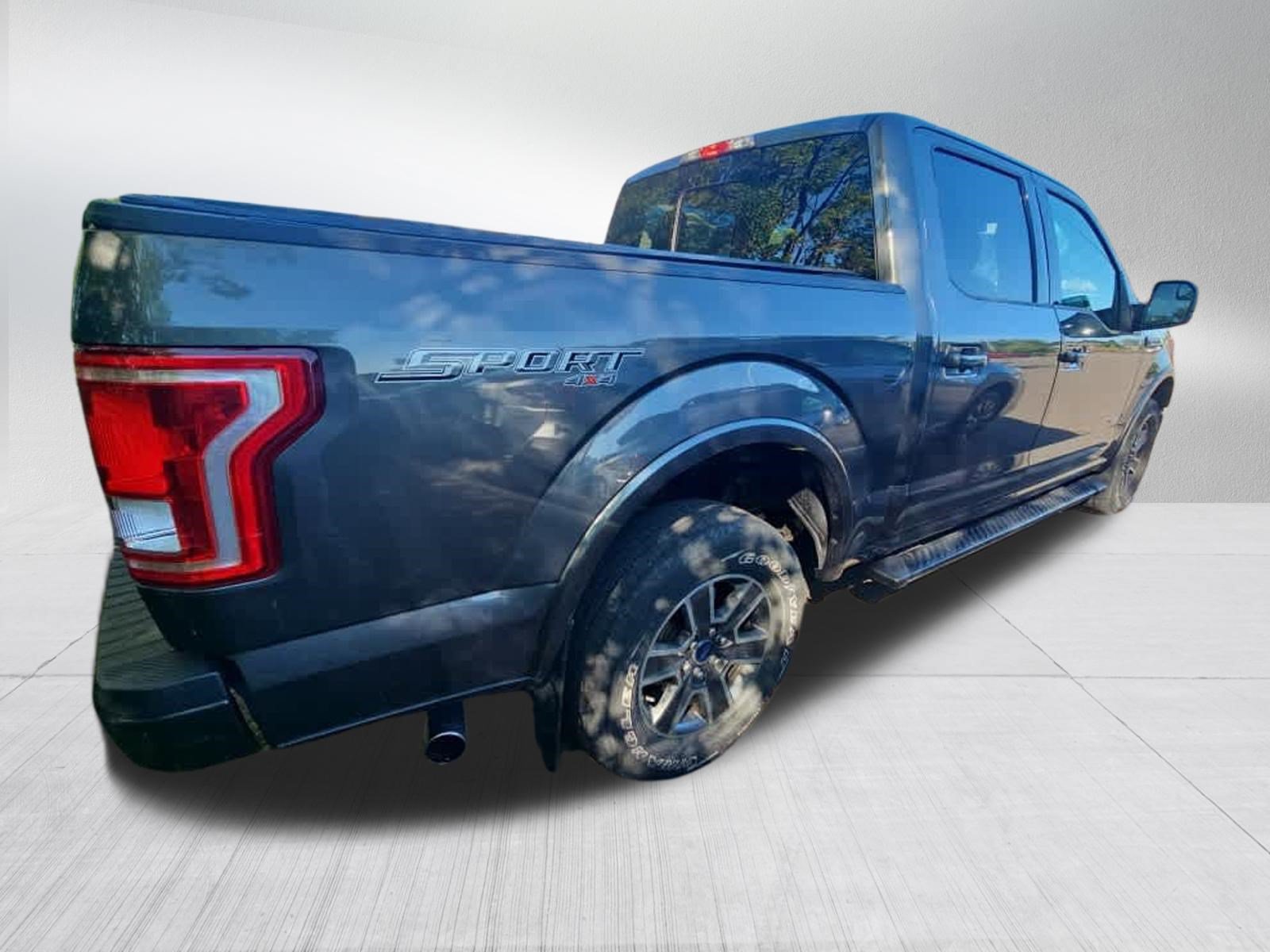 Used 2017 Ford F150 XLT w/ Equipment Group 302A Luxury AWD/4WD image 4