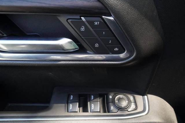 Used 2025 GMC Sierra 1500 SLT w/ SLT Premium Plus Package image 13