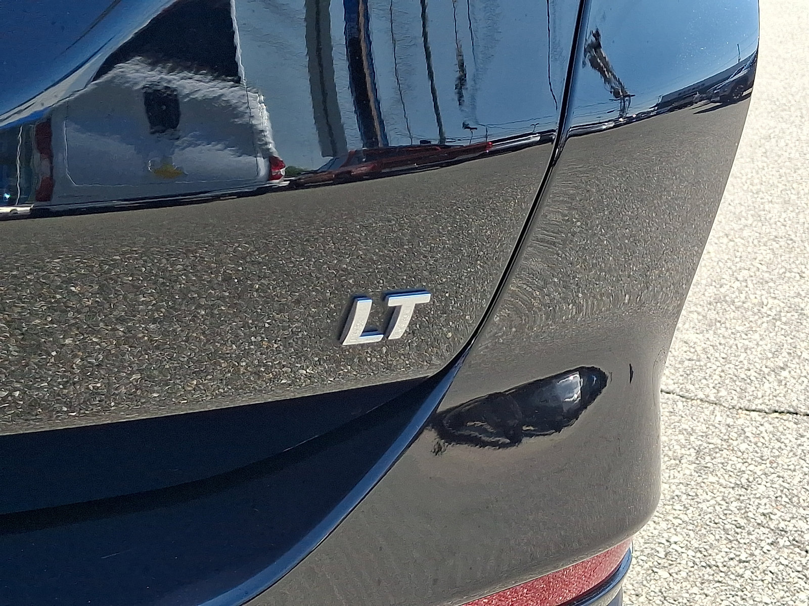 Certified 2023 Chevrolet Equinox LT FWD image 31