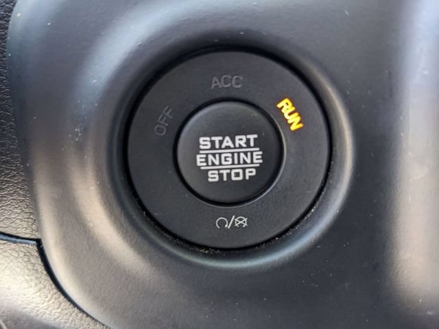 Used 2023 Jeep Gladiator Sport AWD/4WD image 21